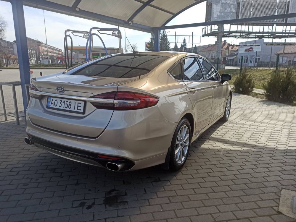 Ford Fusion 2017 газ/бензин