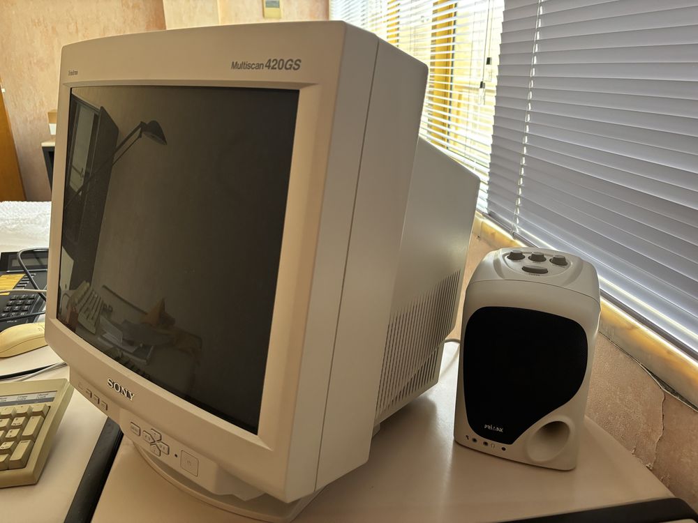 Monitor Sony CPD 420GST
