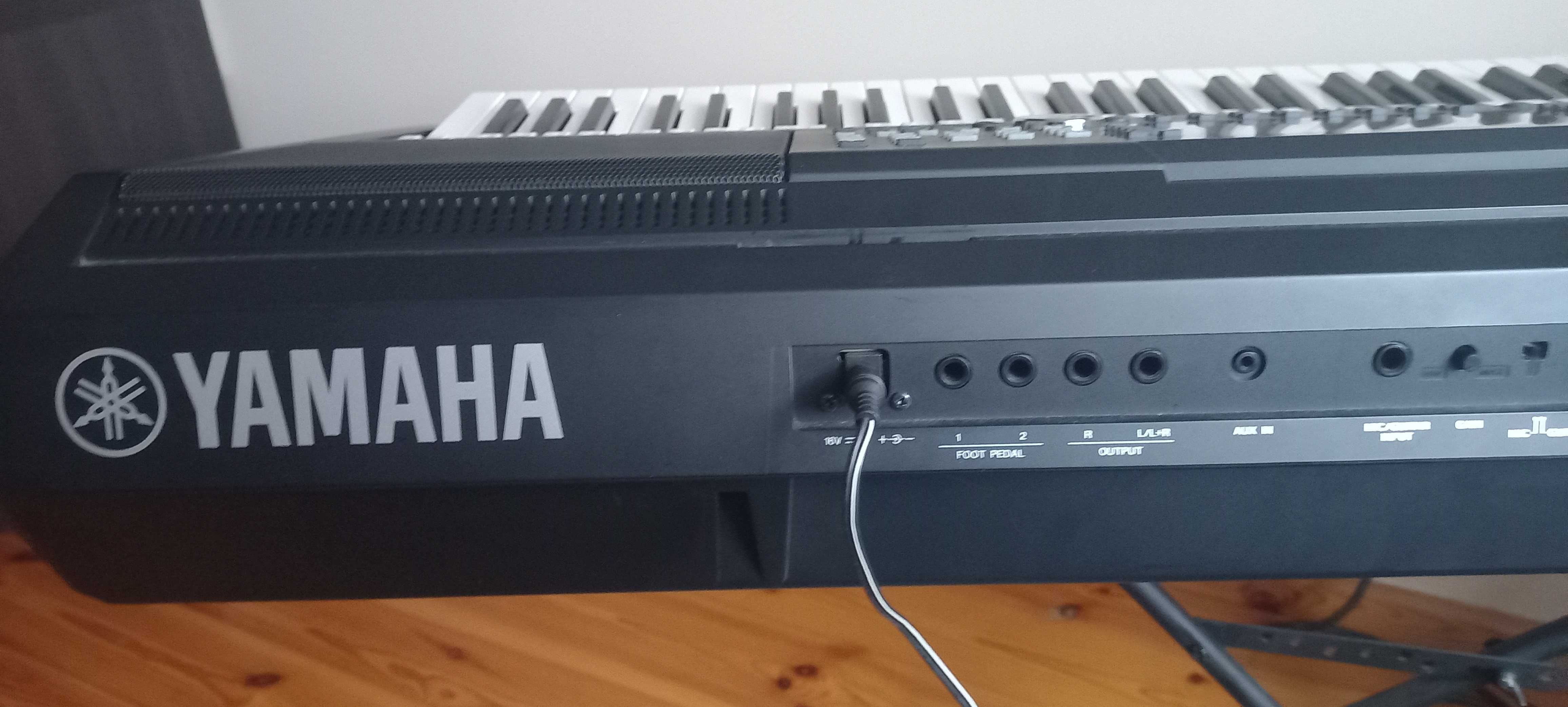 Keyboard Yamaha psr s 975