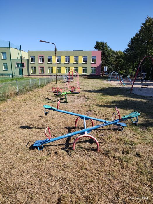 Huśtawka,karuzela,domek,przeplotnia na plac zabaw