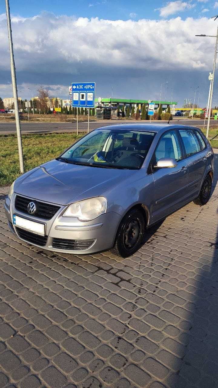 Продам автомобіль Volkswagen Polo