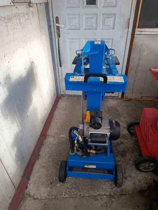 Łuparka do drewna firmy GUDE