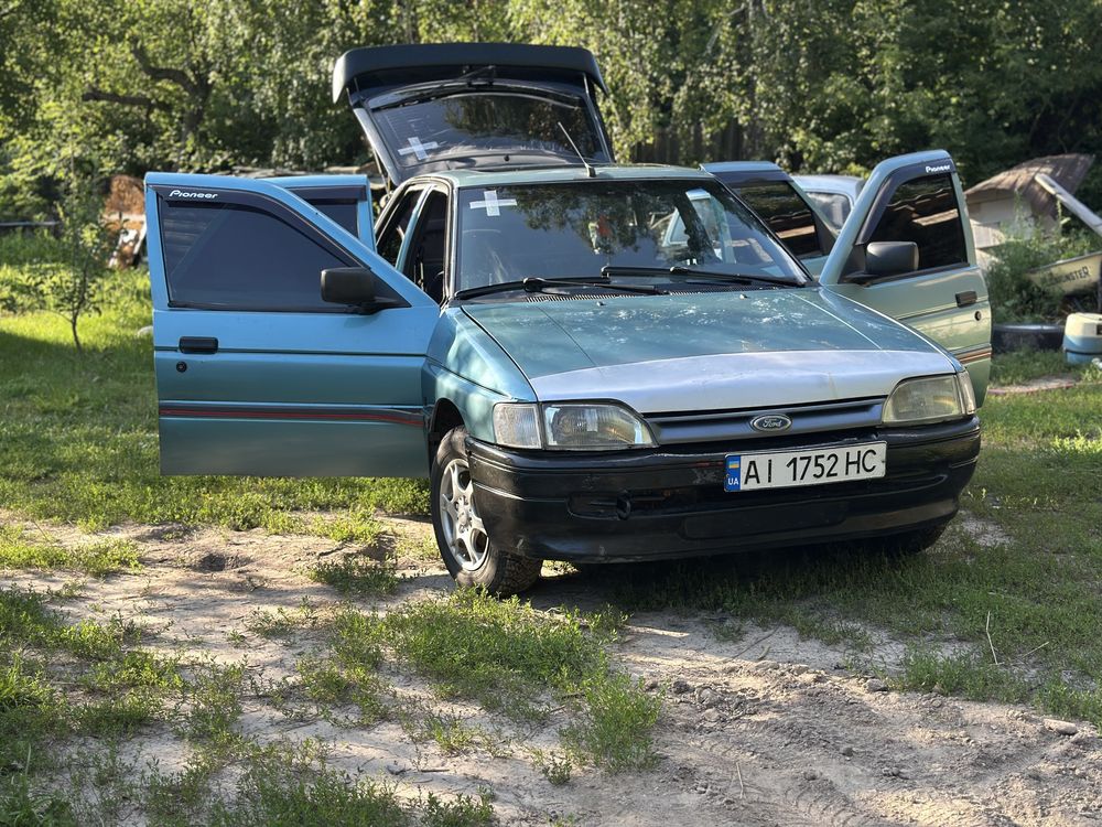 Авто Ford esdort (Форд)