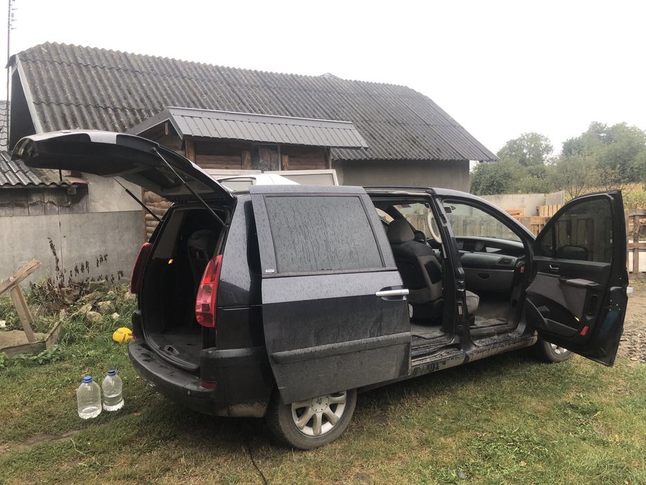 Пежо 807 (7місна)