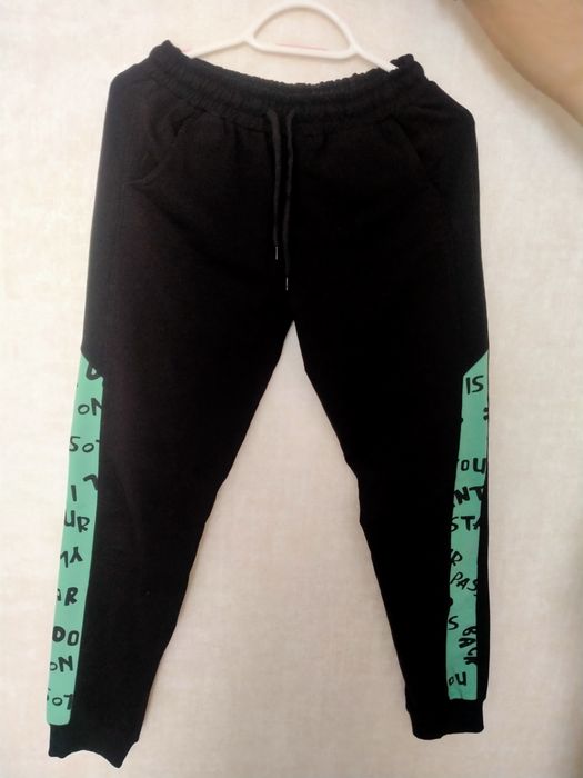 Спортивний костюм для дівчинки 10-12 років