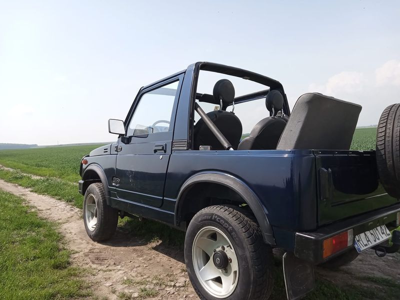 Suzuki samurai sj 410