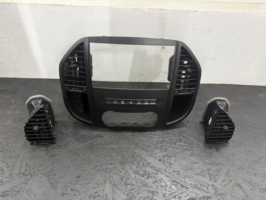 Дифлектор повітря воздуховод повітропровід Vito W447 Віто Метріс