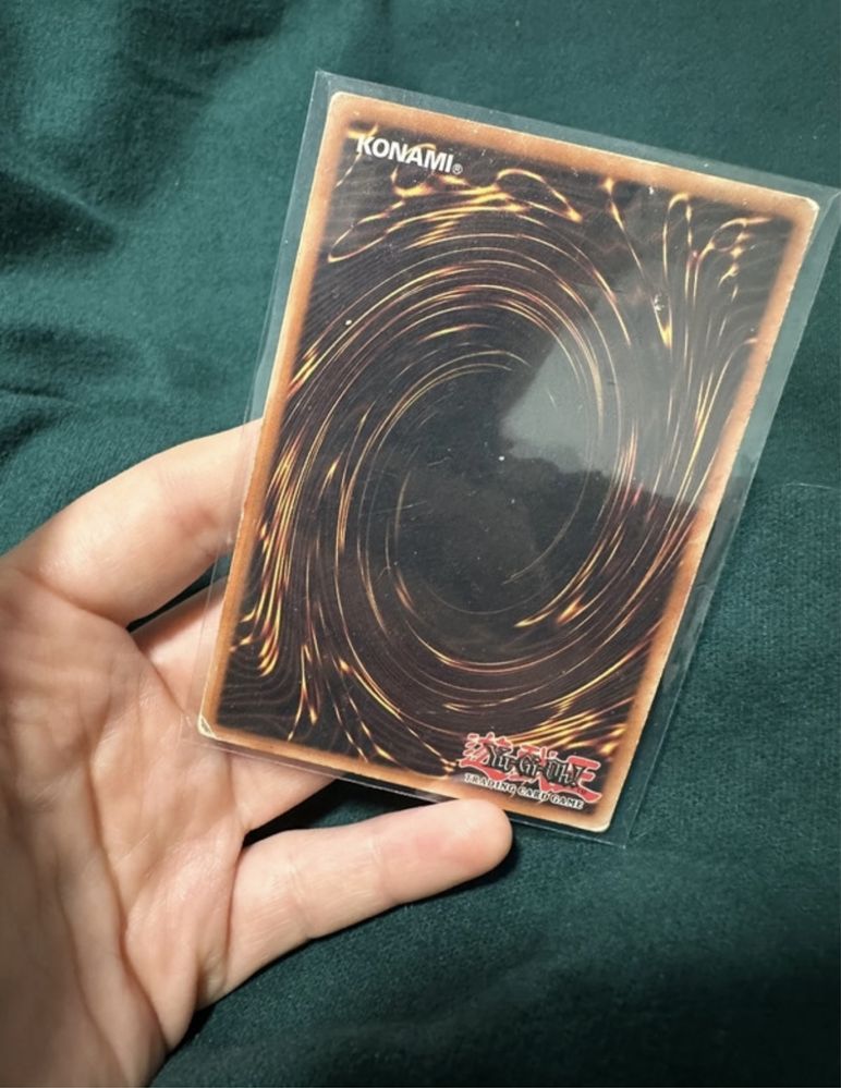 Karta Yu Gi Oh Blue eyes white dragon SDK E001