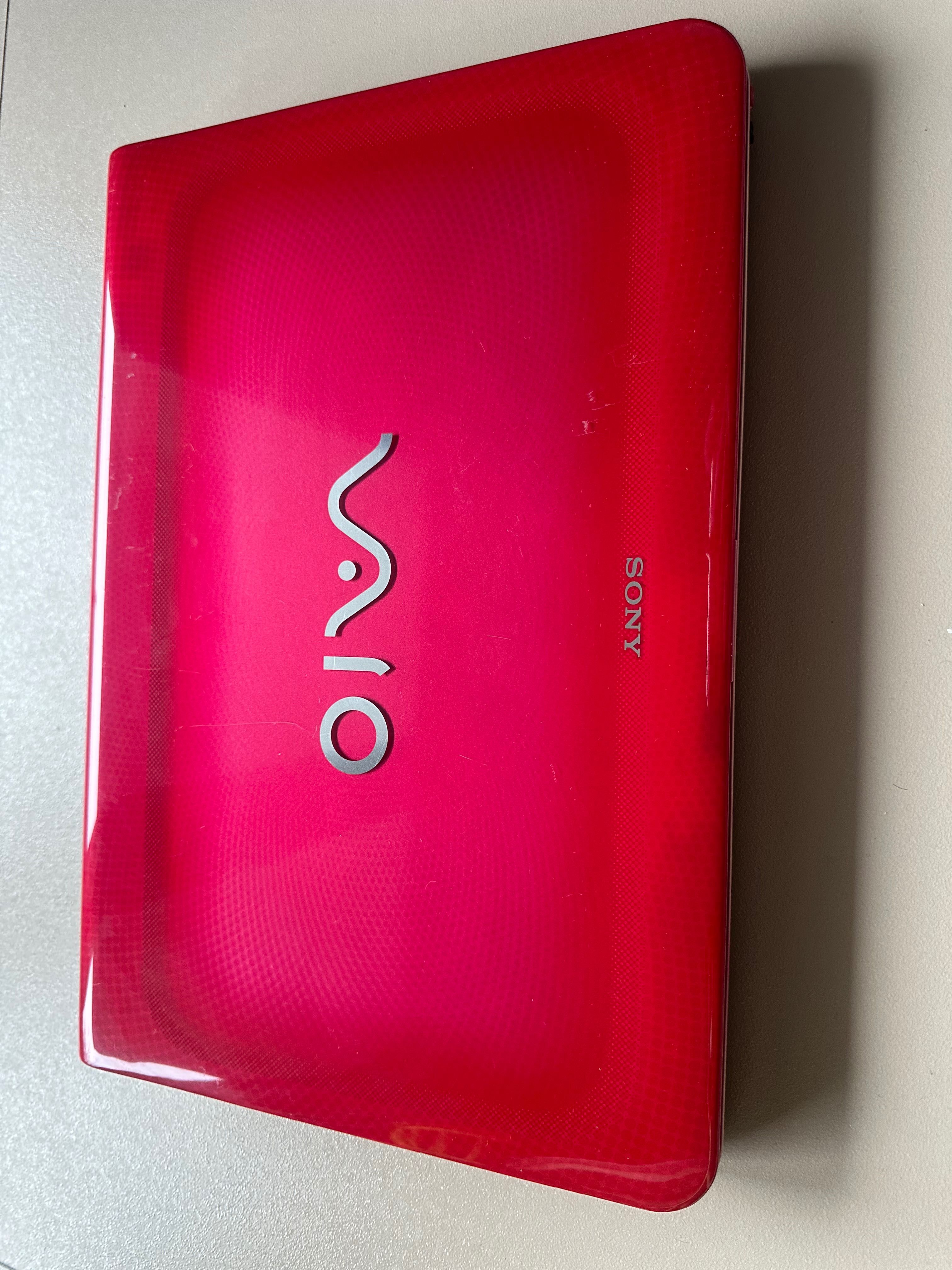 Laptop Sony Vaio różowy