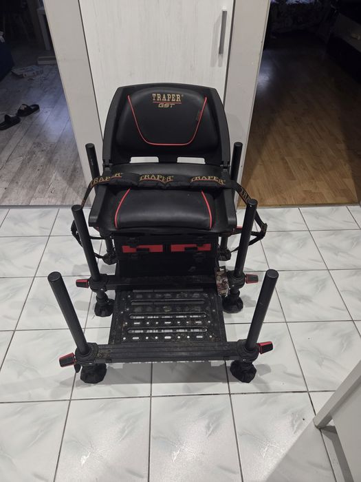 Kosz traper z siedziskiem