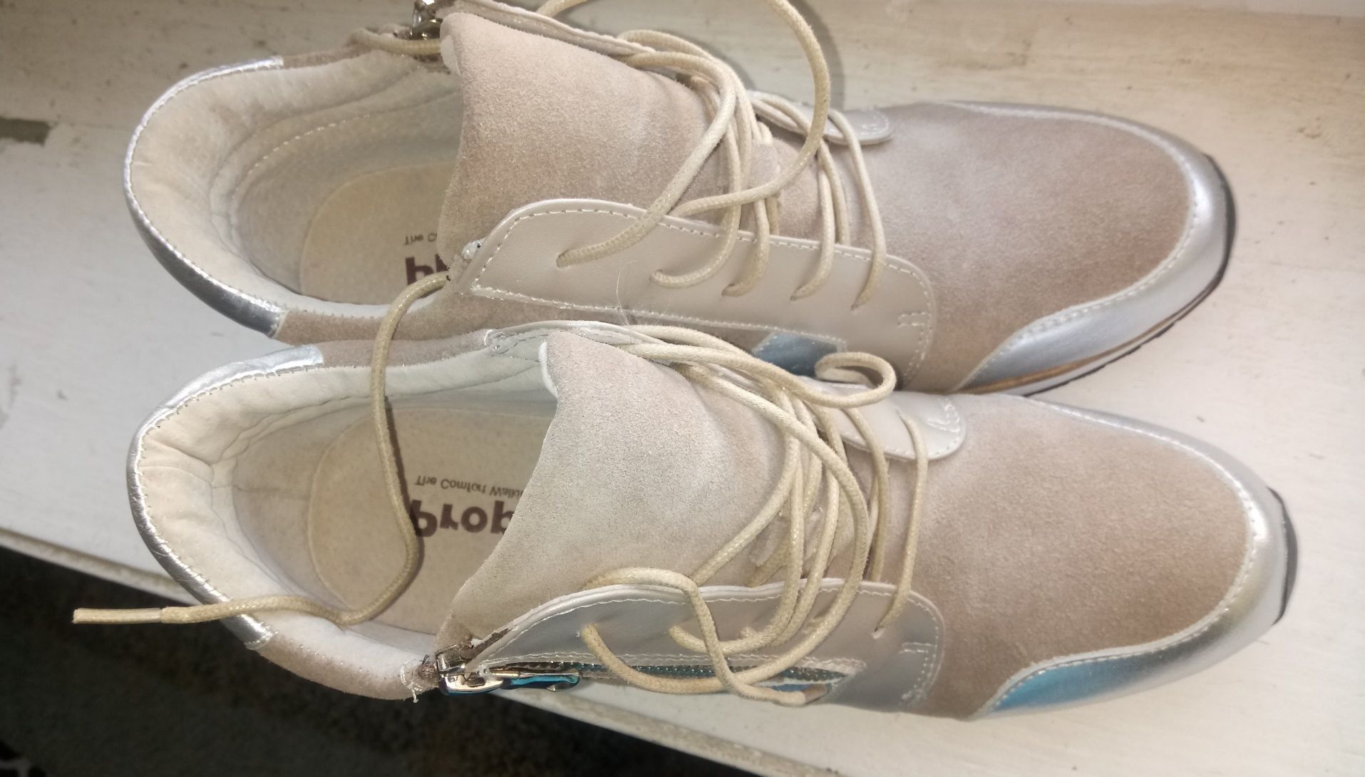 Сникерсы из натуральной кожи и замши 38-39 р-р. НОВЫЕ
