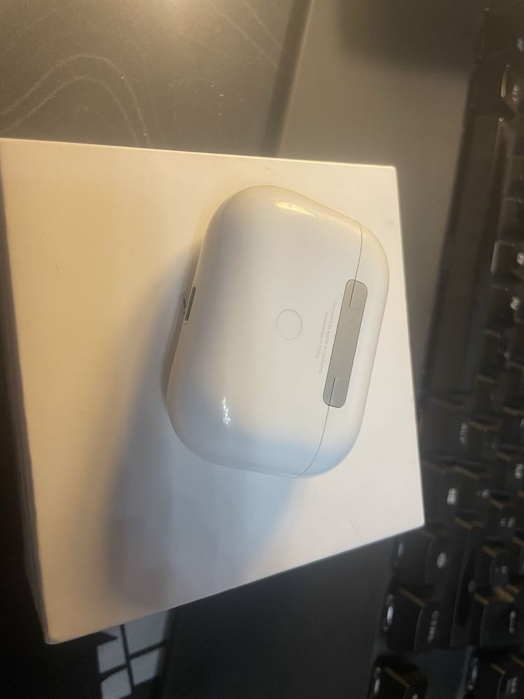 AirPods Pro 1 Gen Magsafe