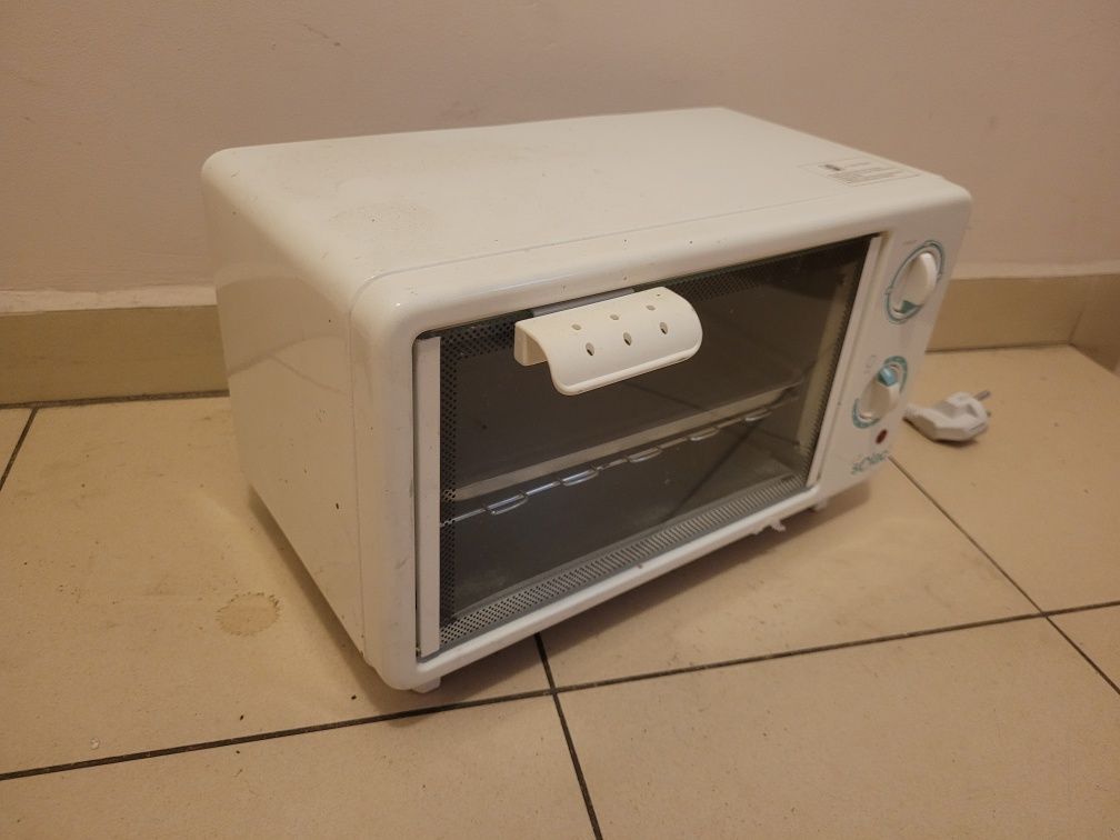 Mini piekarnik wolnostojący Solac