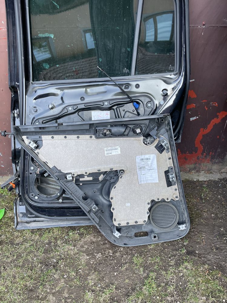 Drzwi tylne prawe vw tiguan 2009r
