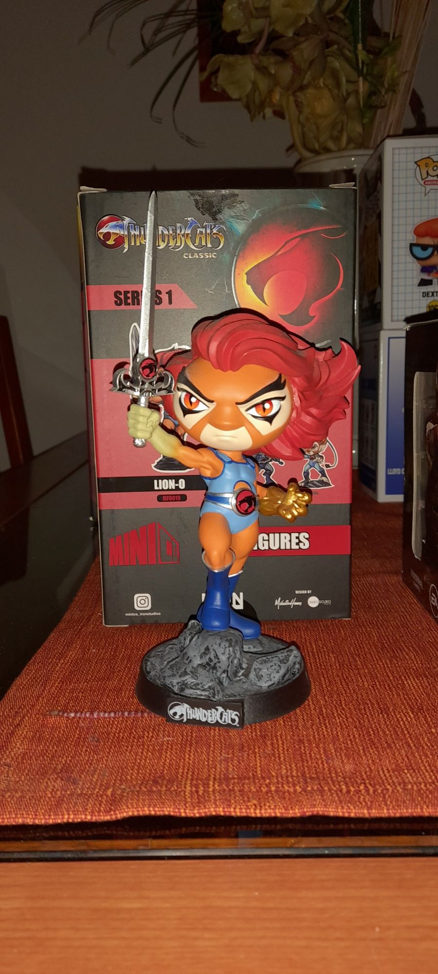 Estatuas e figuras de jogos thundercats,mortal km, army of 2