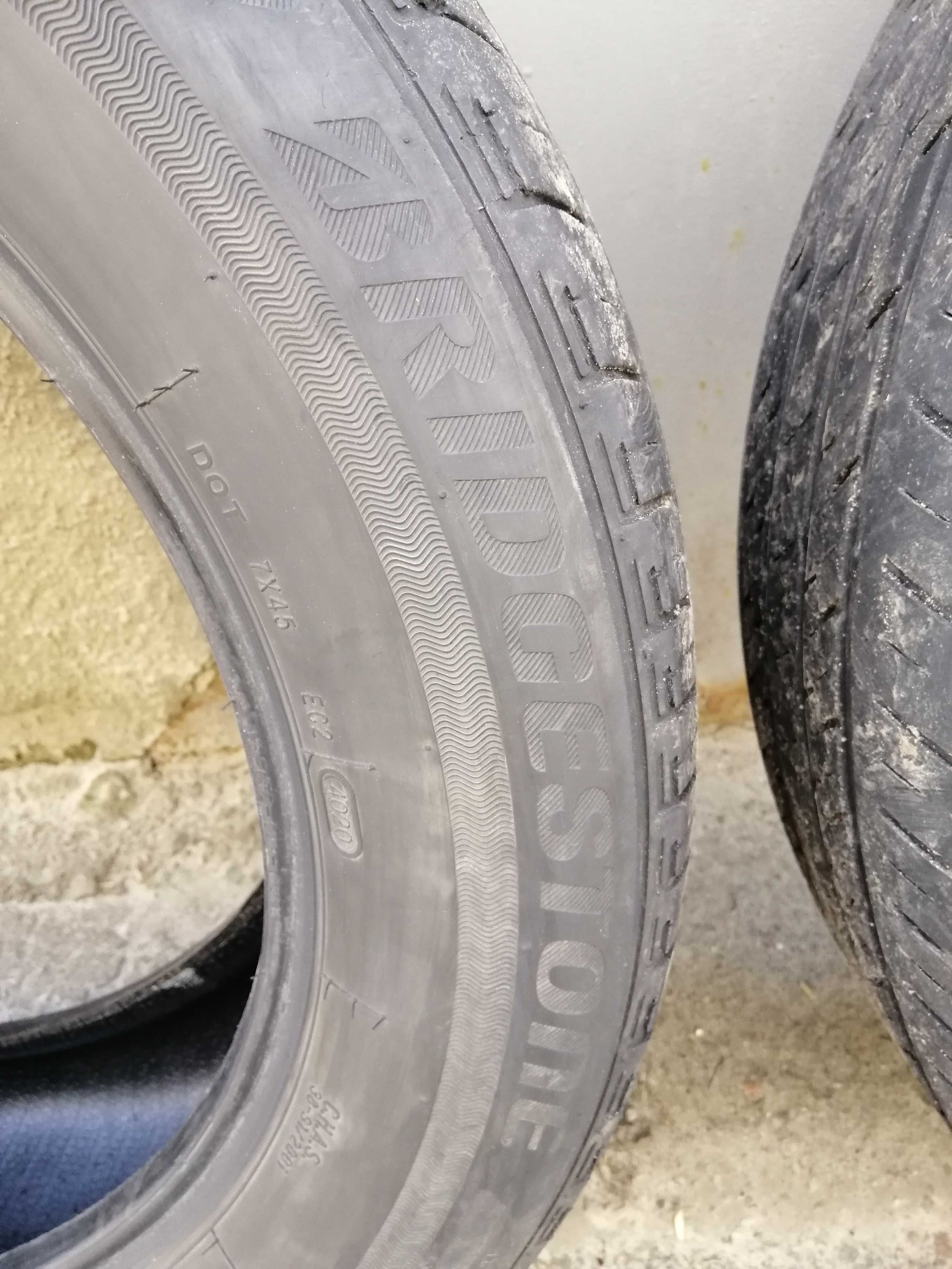 Шини Bridgestone 235/60 R18 всесезонні