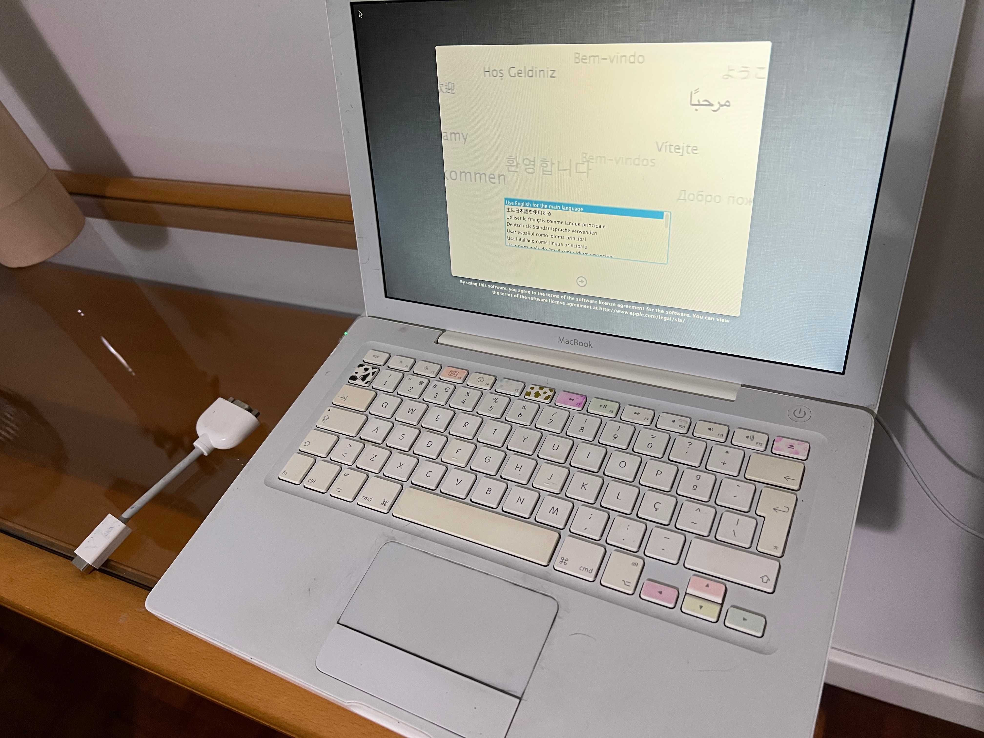 Macbook Branco – Modelo A1181