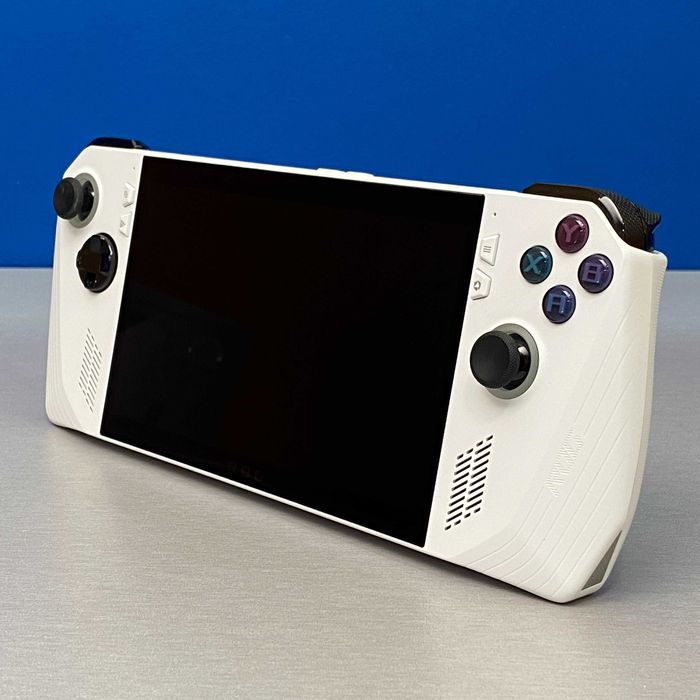 ASUS ROG Ally - 7" 120Hz (Ryzen Z1 Extreme/16GB DDR5/512GB SSD)