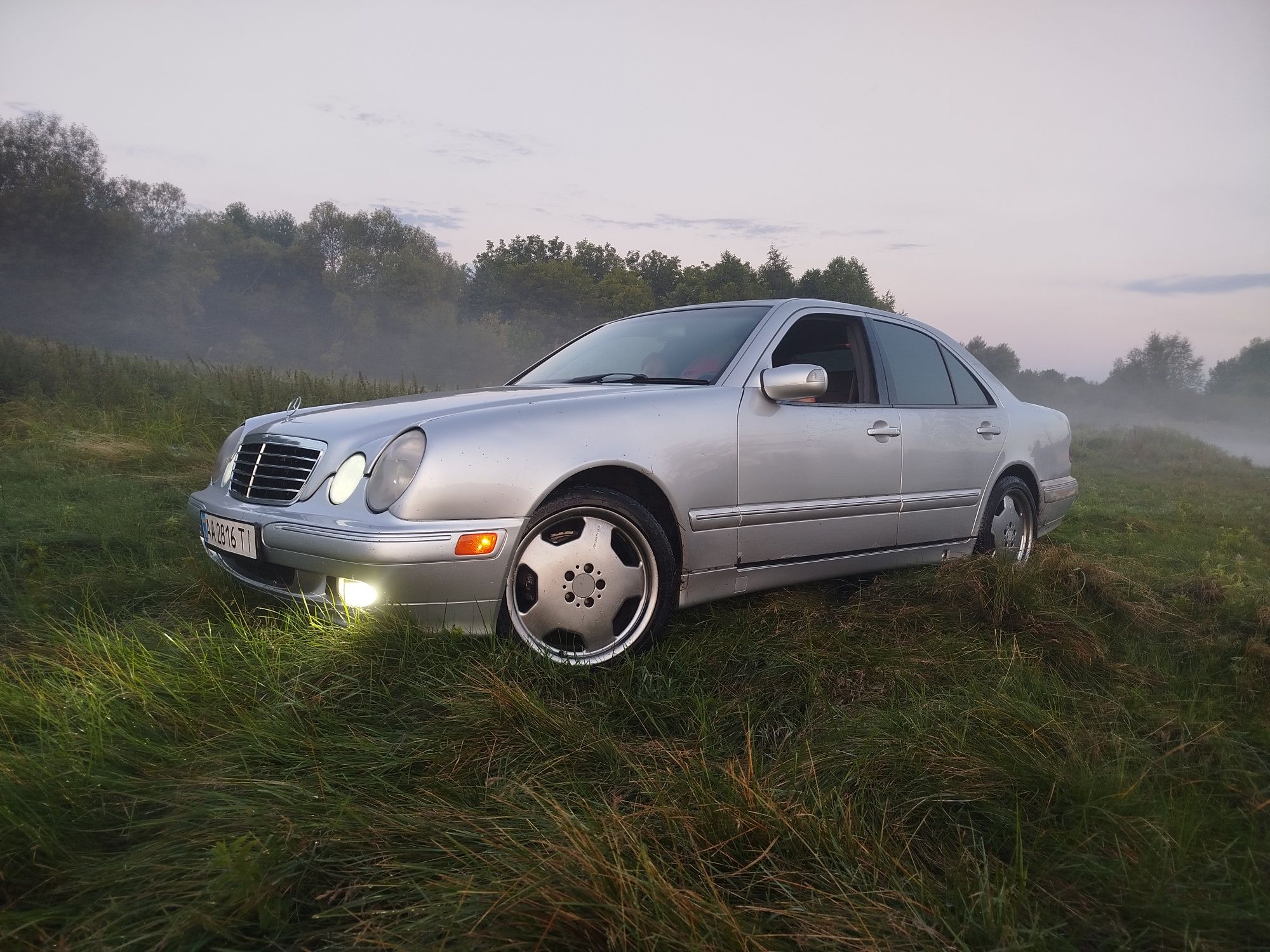 Продам mercedes benz w210 е320 американка