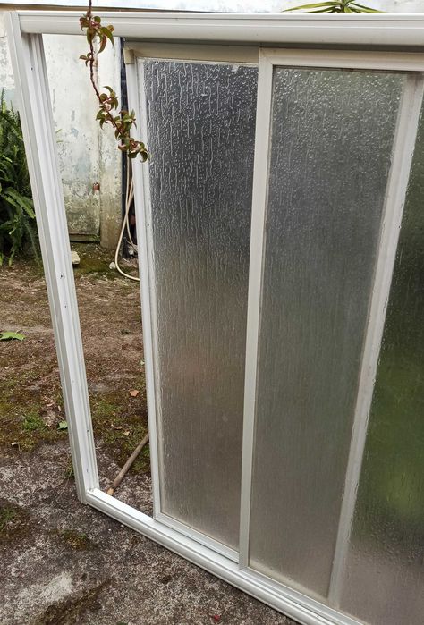 Banheira em acrílico e resguardo