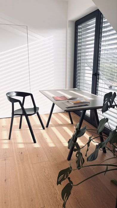 Biurko Ikea Trotten 120x70 antracyt jak nowe