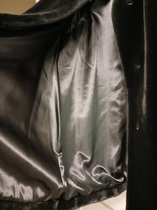 Шуба из экомеха.