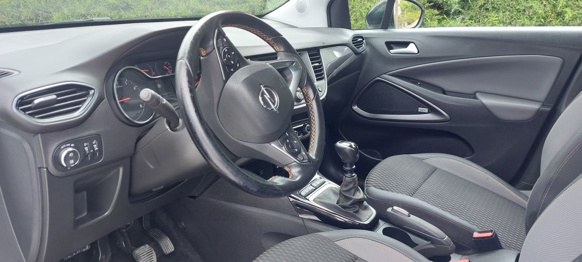 Opel Crossland X  Innovation 1.2turbo 110cv