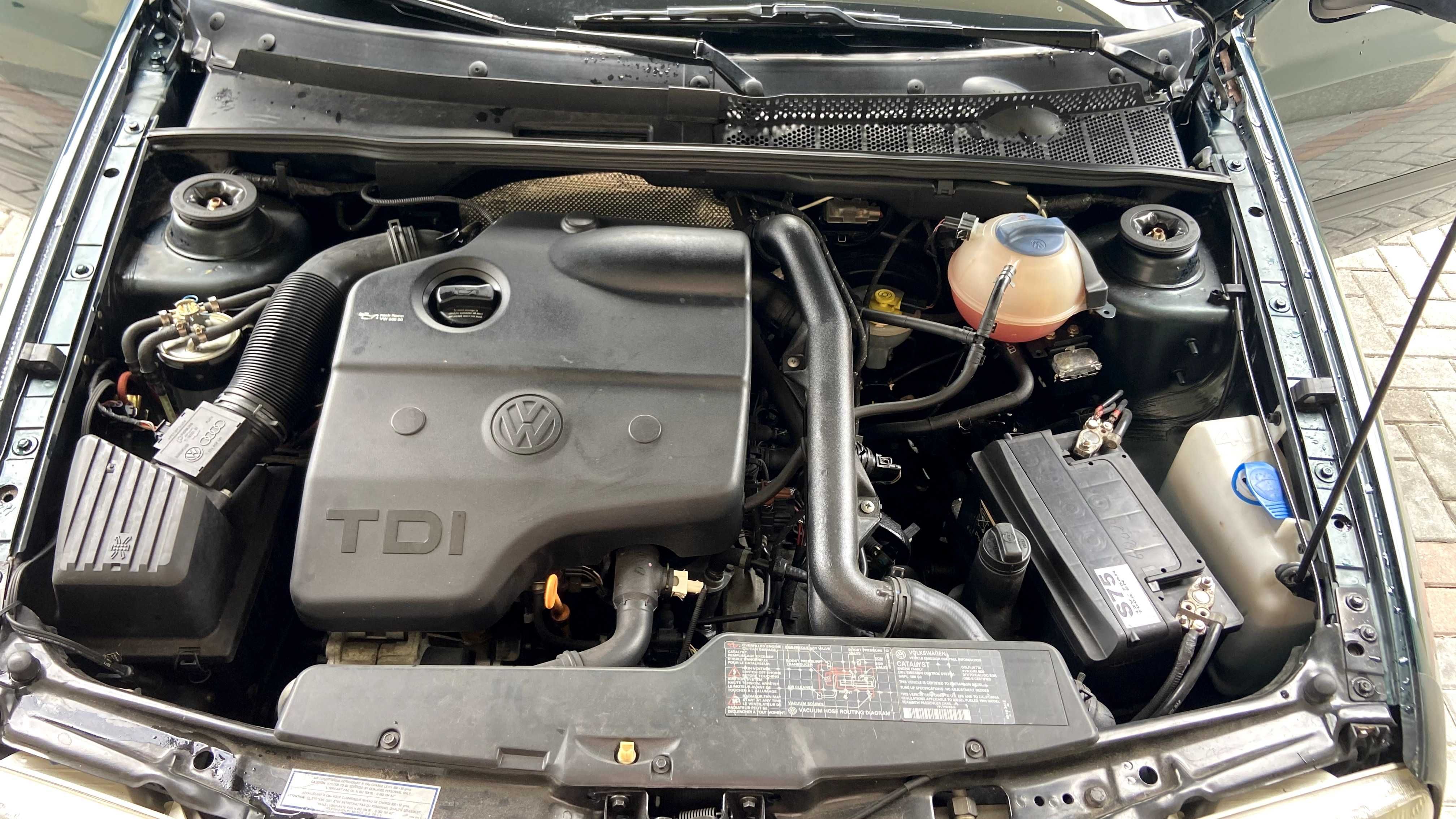 VW Jetta 1.9 TDi com 85000km e um só dono
