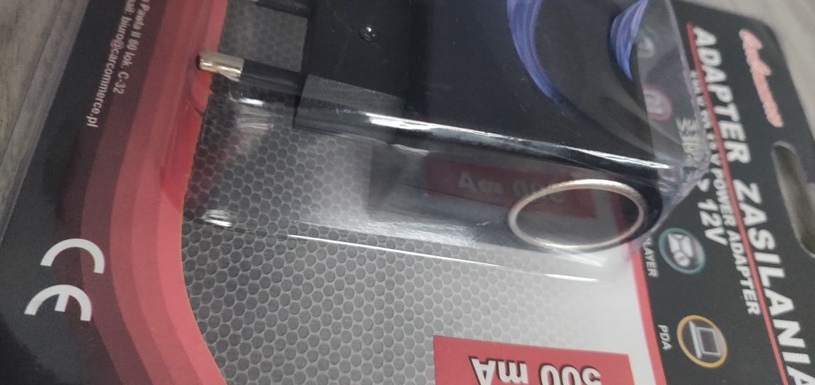 Zasilacz przejściówka z 230V na 12V gniazdo zapalniczki nowy
