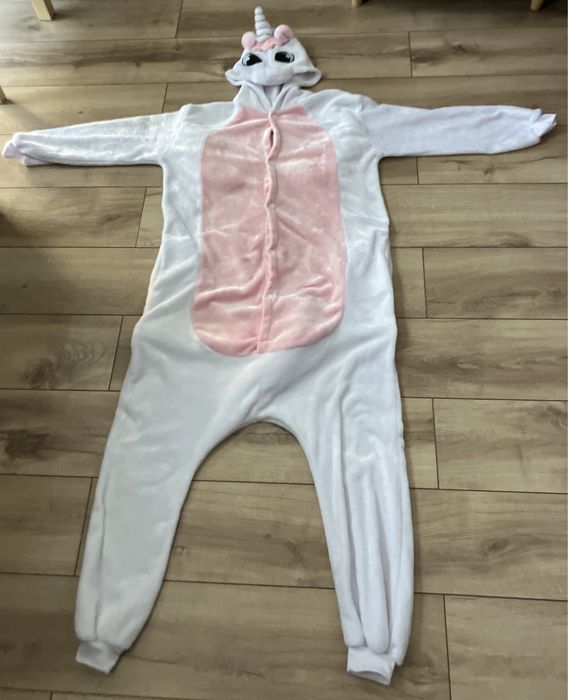 Unikatowy kombinezon (piżama) jednorożca, rozmiar uniwersalny z Sinsay