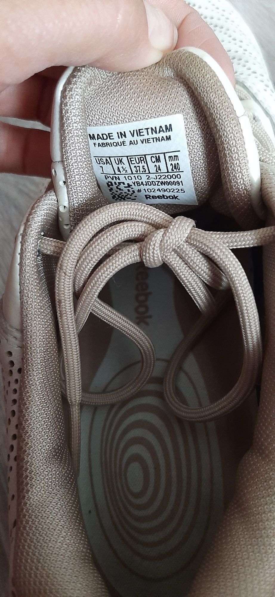 Кроссовки Reebok, оригинал, 37.5 р.