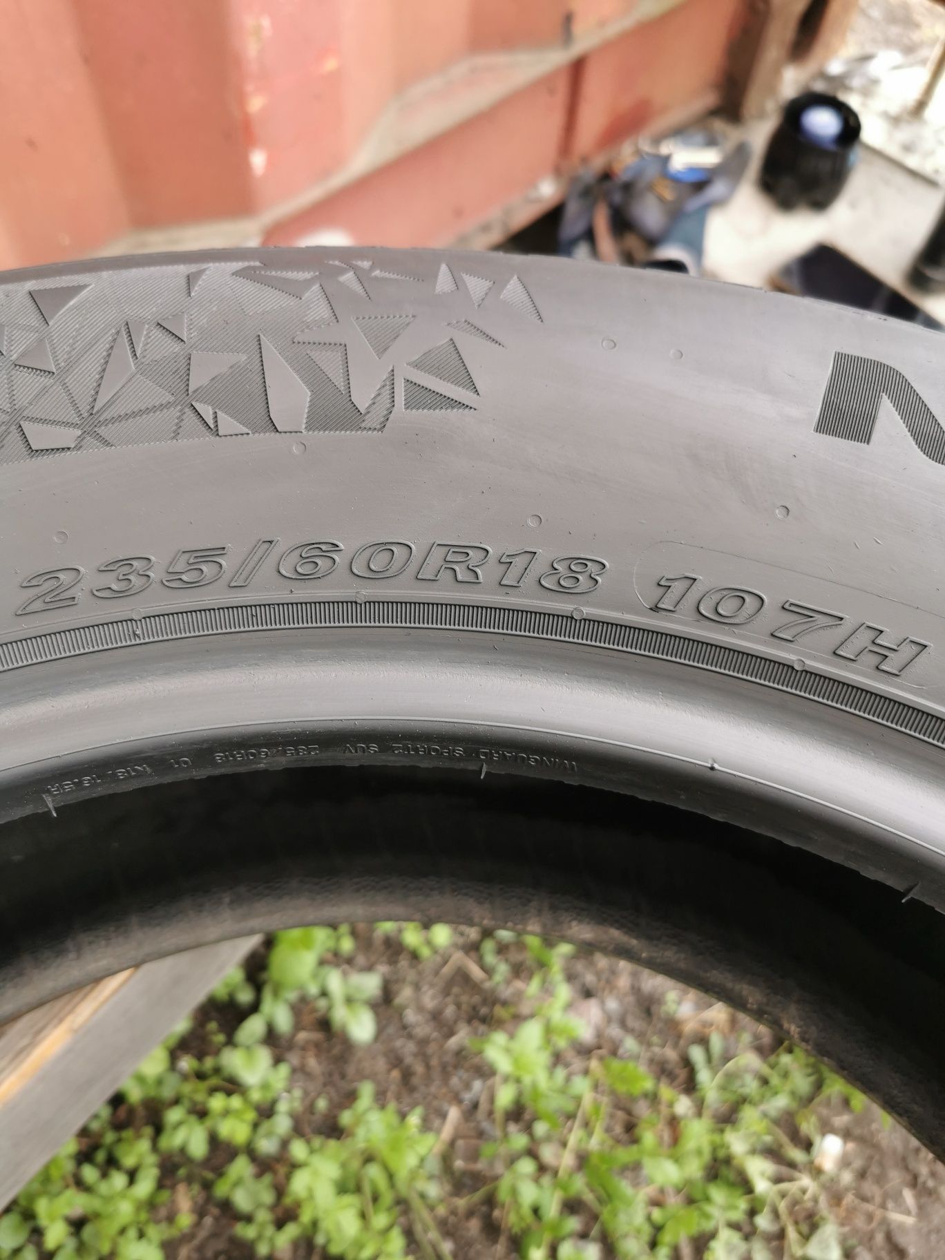 Opony zimowe nexen winguard Sport 2 SUV 235/60/18 107H 2szt zima para