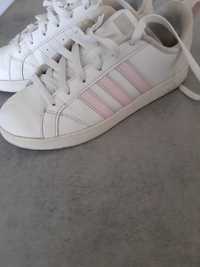 Buty sportowe damskie adidas