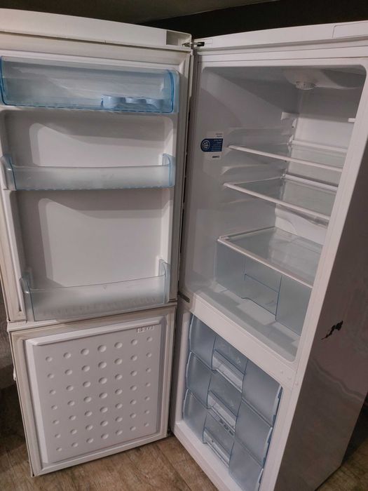 Lodówka BEKO 152 cm wysoka