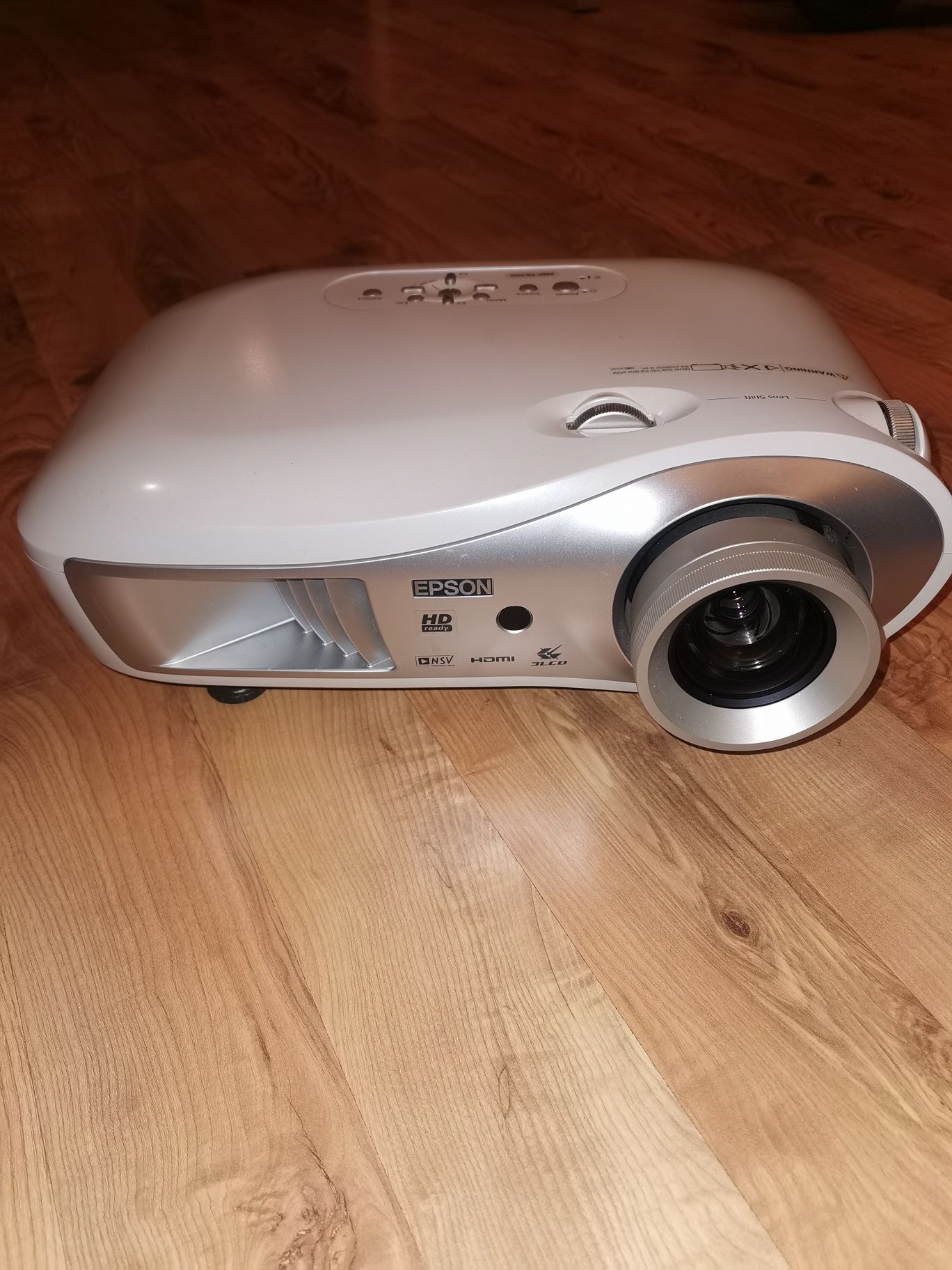 Projektor EPSON EMP-TW700