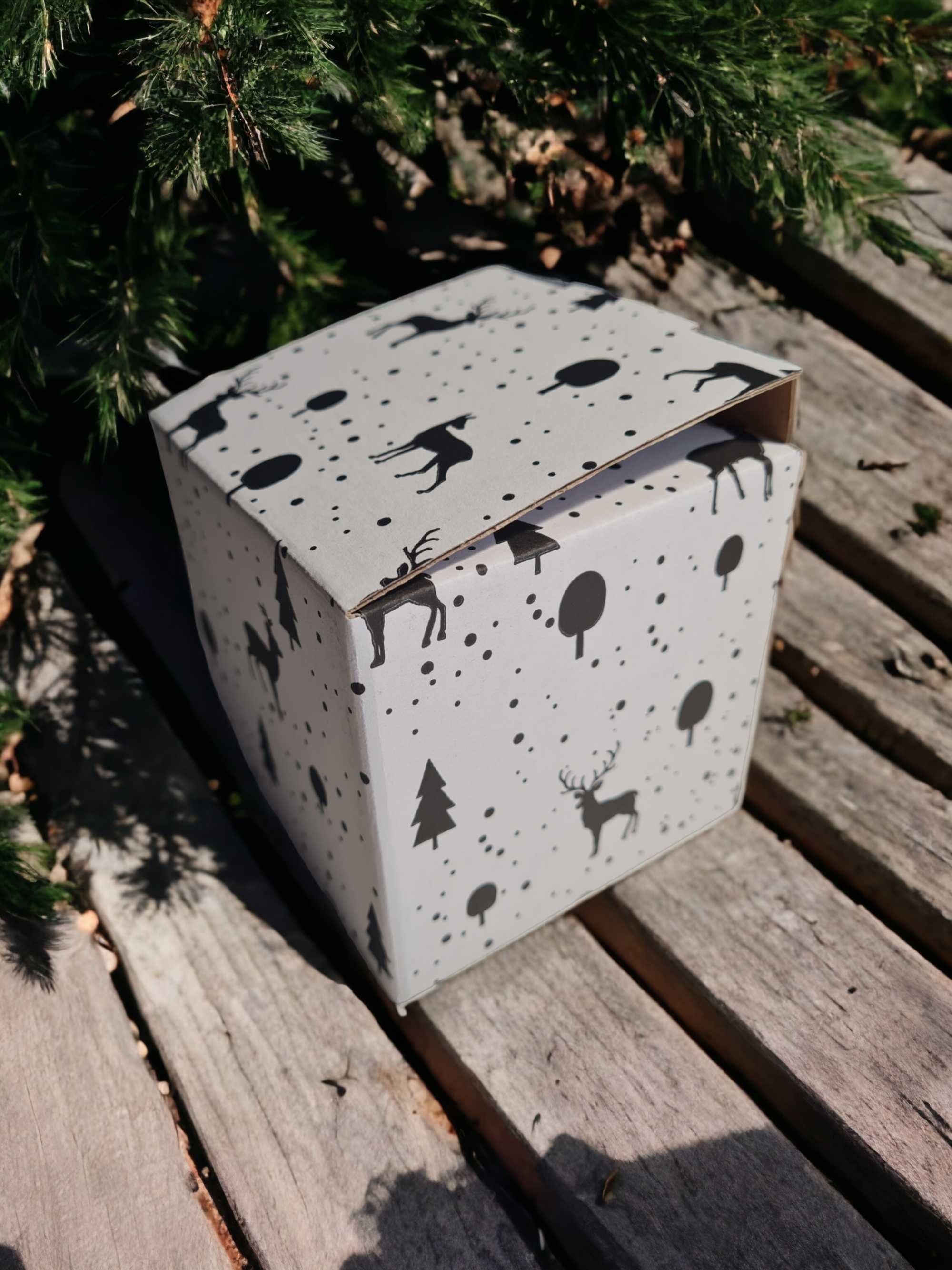 Pudełko ozdobne na BOMBKA 8 cm na choinkę prezent na pierwsze ŚWIĘTA
