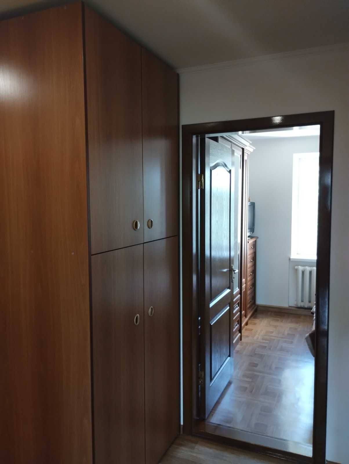 Продається 4 кімнатна квартира район Замостянський 8680