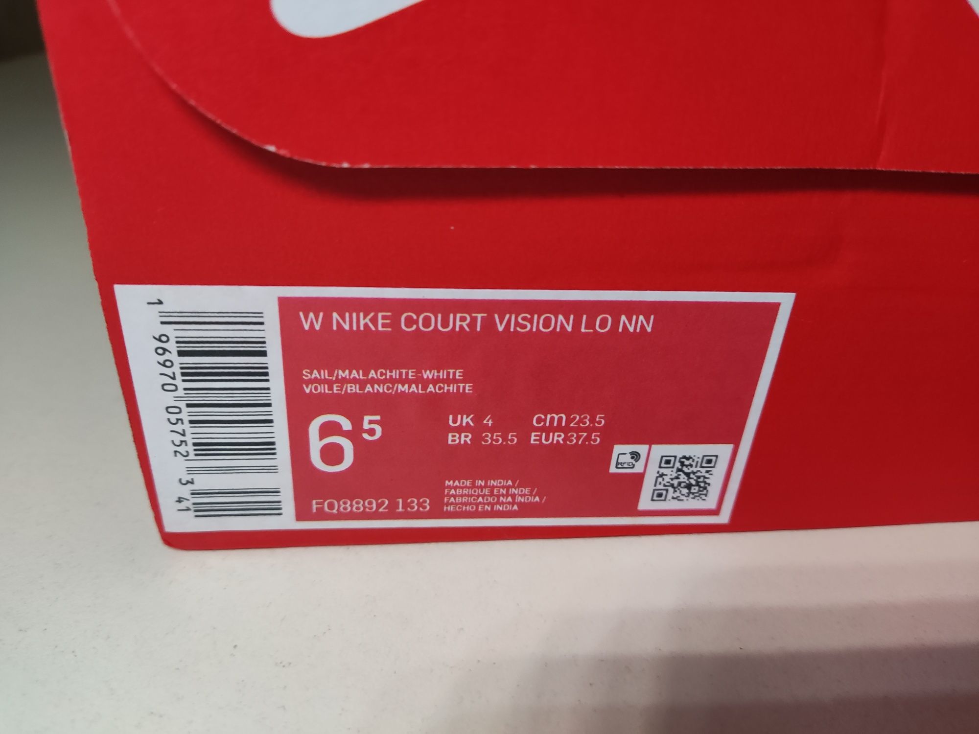 Кросівки жіночі Nike 37.5 (23,5 см) нові
