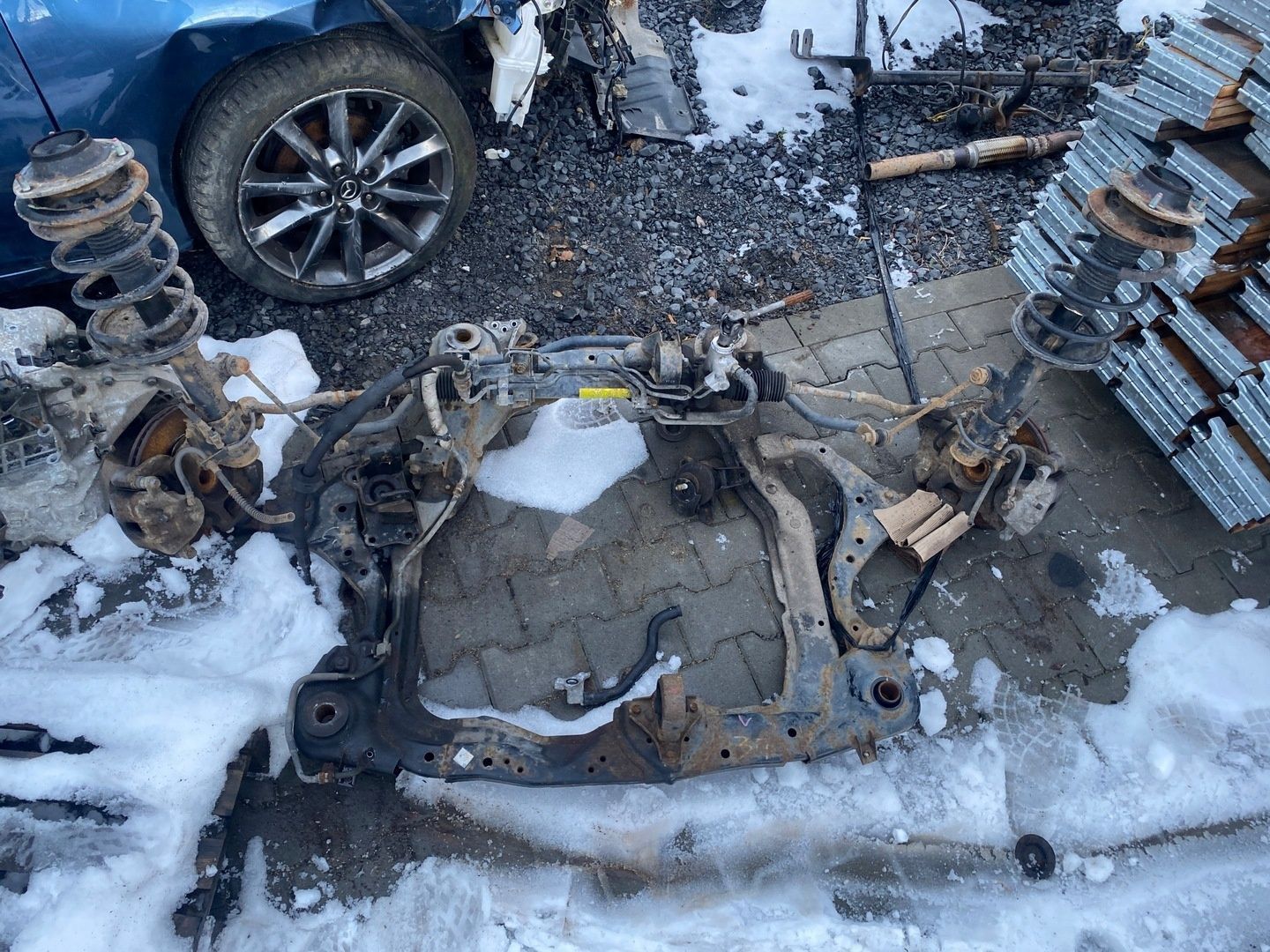 HYUNDAI TUCSON I SANKI ZAWIESZENIE PRZÓD