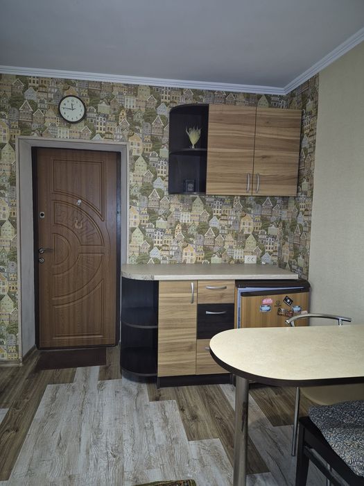 Кімната в будинку з окремим входом