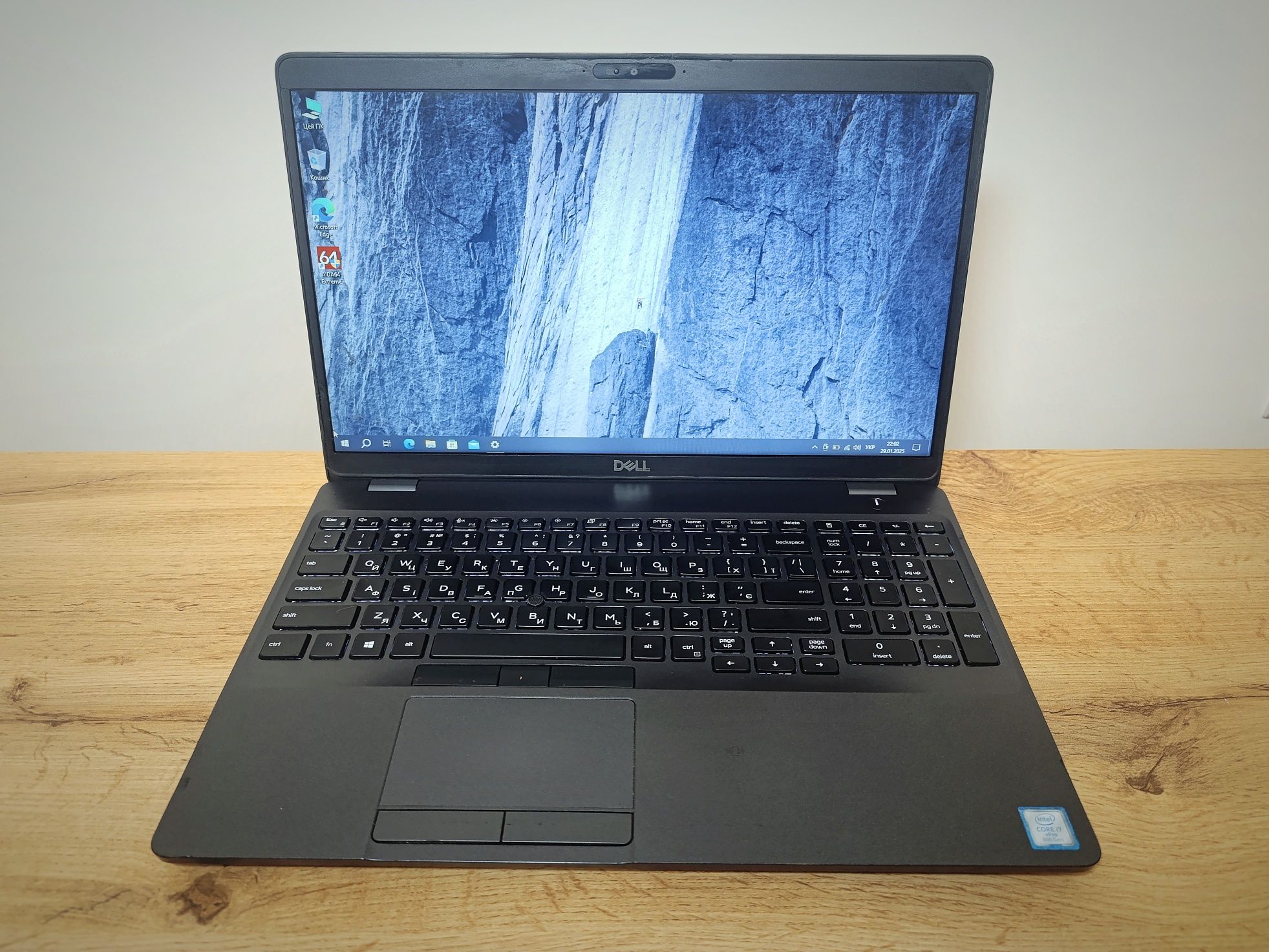 15'6 Dell Precision 3540/i7-8565U/AMD Radeon WX2100/16GB DDR4/АКБ 3 г