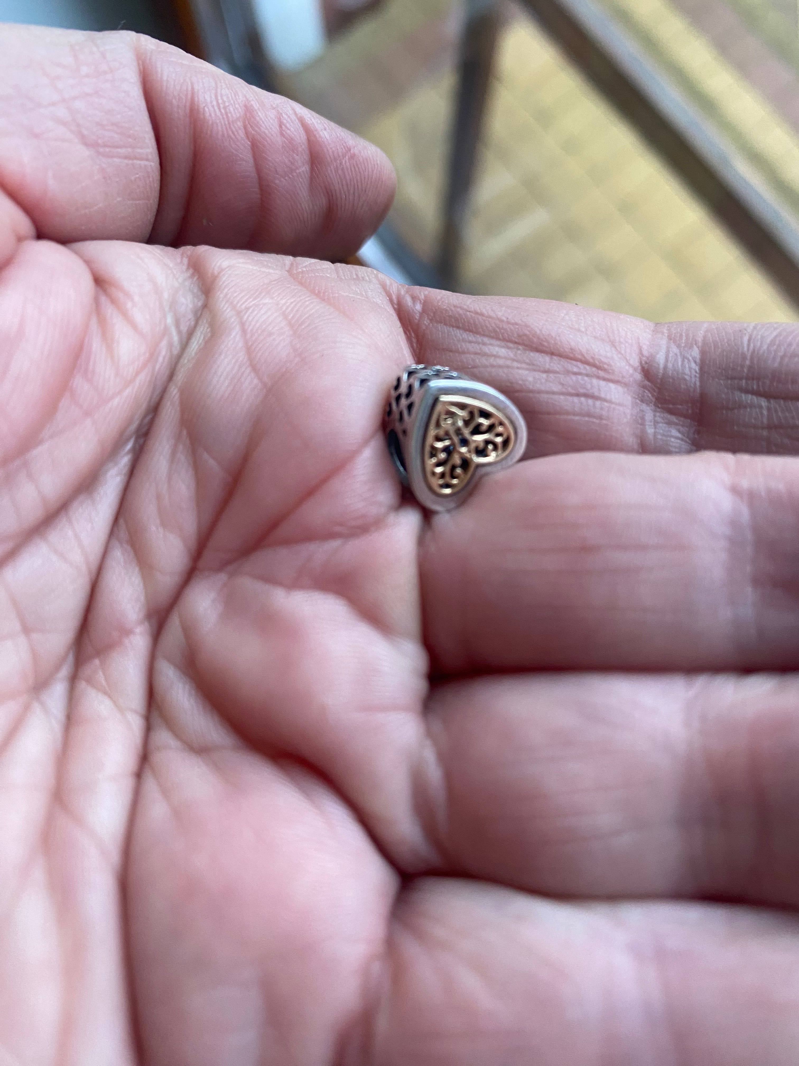 Charms ażurowe serce do bransoletki Pandora