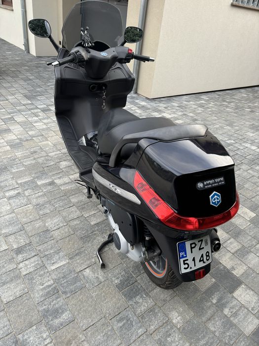 Skuter Piaggio X 8 250