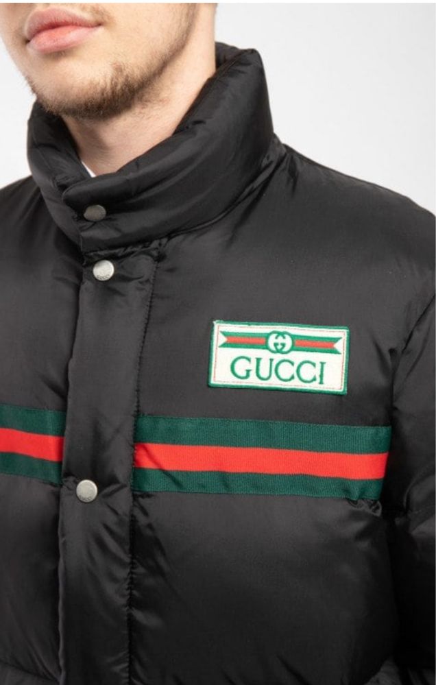 Gucci Черная куртка на пуху с логотипом