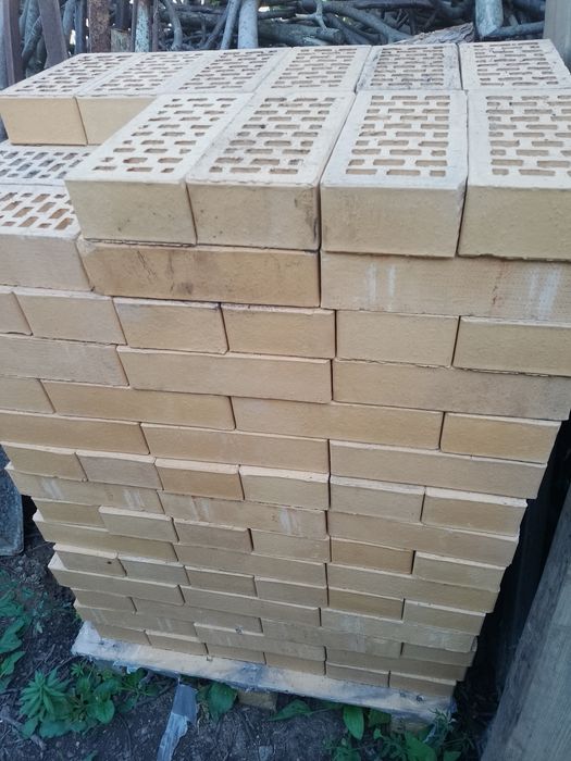 Продам облицовочный кирпич