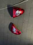 Komplet lamp tylnych (lewa i prawa) do Renault Clio II 5D