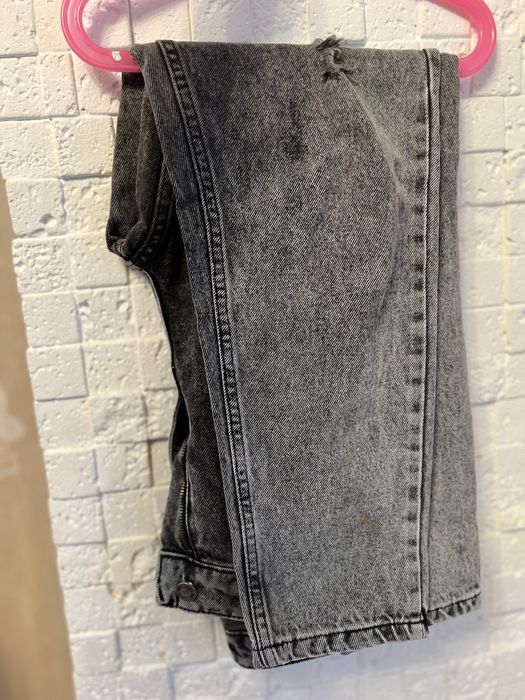 Жіночі джинси мом