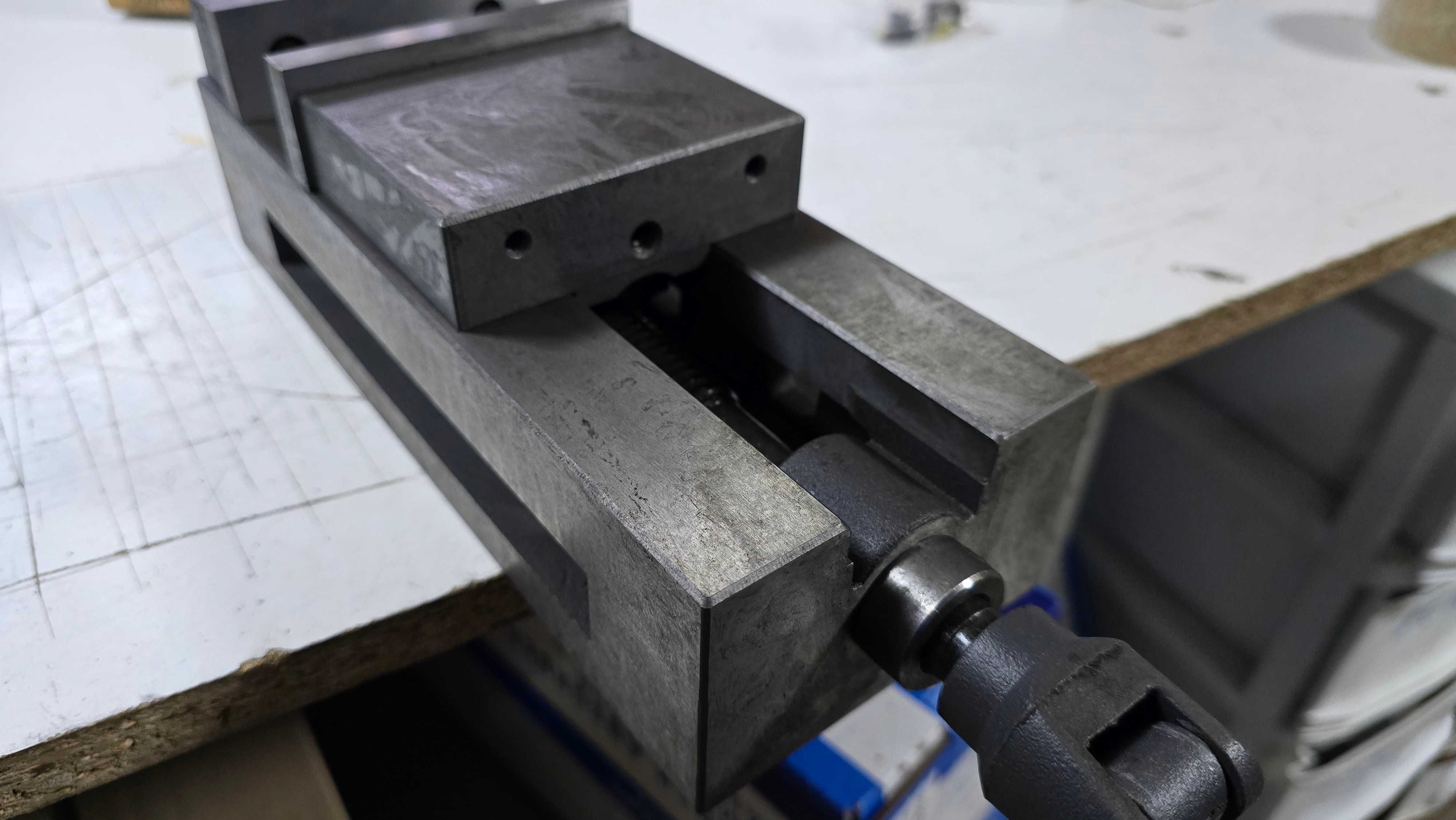 Тиски прецизионные станочные QM16100N. QM16160N. (лещата)