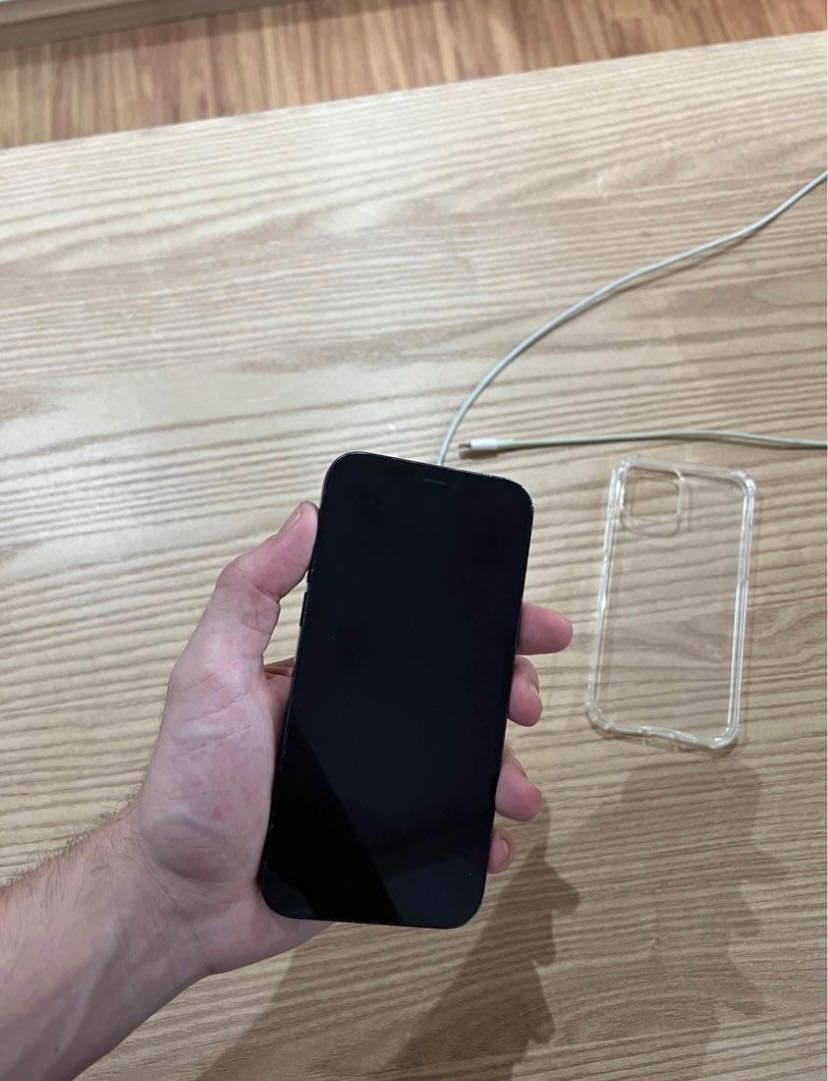 Iphone 12 (Preto) 64gb