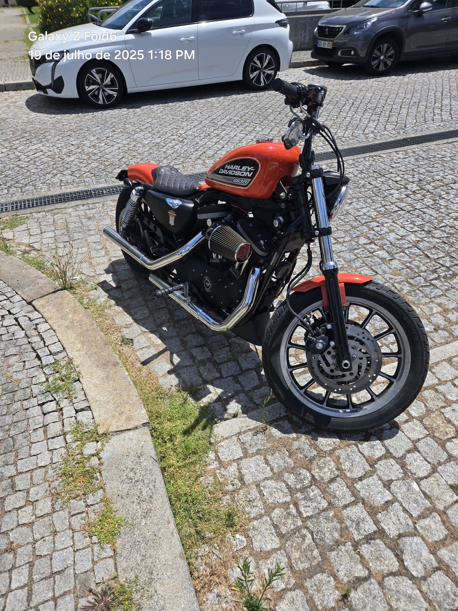 Harley davidson 883r